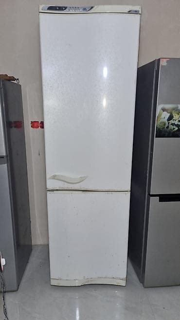 işlenmiş soyducu: İşlənmiş 2 qapılı Atlant Soyuducu Satılır, rəng - Ağ, Təkərli — 1