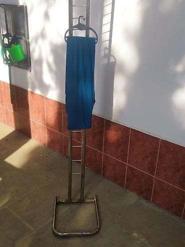 Полочные витрины: Geyim mağazası acmaq üçün lazım olan ləvazimatlar — 8