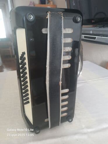 oyma alətləri: Akustik Akkordeon, İşlənmiş, Ünvandan götürmə — 1