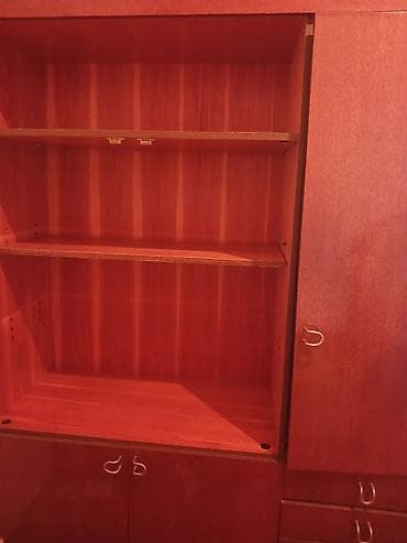 Qırmızı-qəhvəyi tonlarda çoxfunksiyalı divar dolabı - Material lalafo.az -da Qırmızı-qəhvəyi tonlarda çoxfunksiyalı divar dolabı - Material