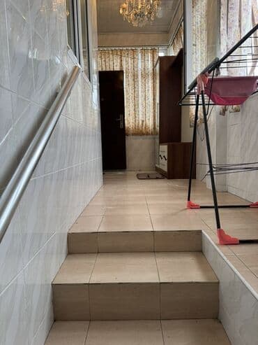 Qarajlar: Bileceride abide ve ag saraya yaxin heyet evi kiraye verilir. Evde her — 4