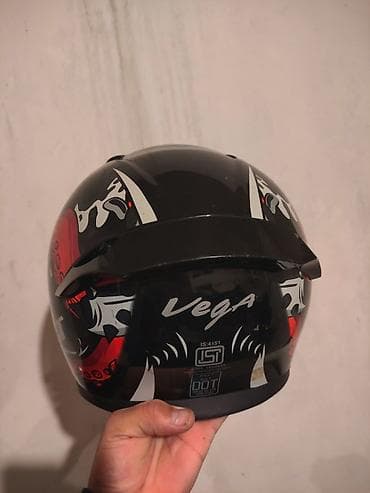 Мотоэкипировка: Dəbilqə : VEGA Ölçü : M Kip dəbilqədi, ilk buraxılışdır. Qiymət — 4