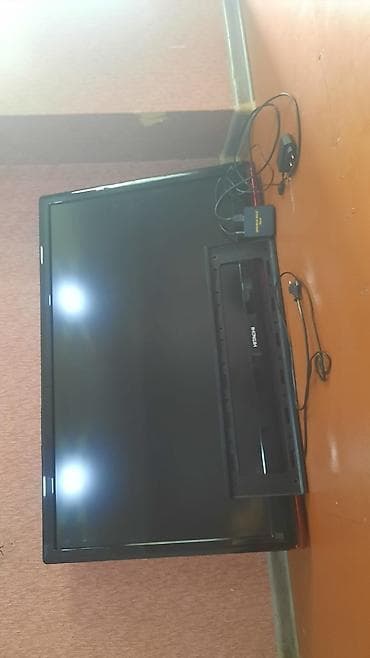 Hitachi plazma televiziya, təxmini 50–55 düym ekran ölçüsü. - Ekran — 3