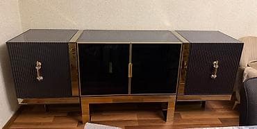 stend: Mebel: Lüks TV altlığı / konsol - Rəng və material: Qara və qızılı — 1