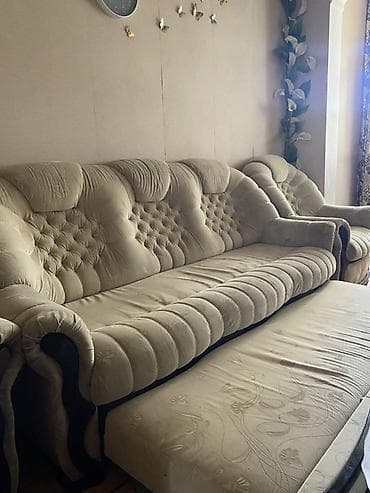 Klassik üslubda 3 parçalı yumşaq mebel dəsti - Tərkibi: 3 nəfərlik — 6