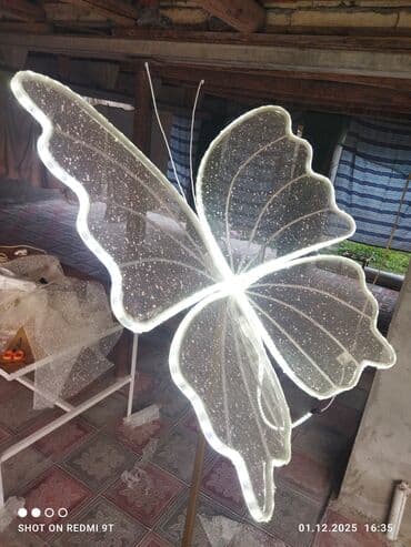 qebir ustu guller: 2 ədəddir LED kəpənək dizaynlı döşəmə lampası - Dekorativ kəpənək — 3