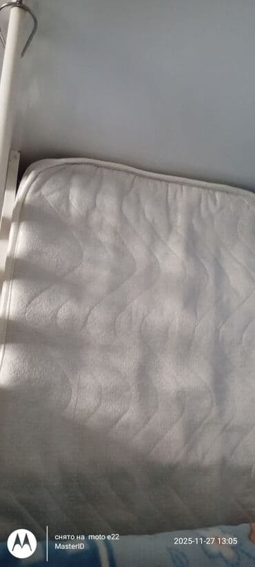 korpə uşaq yataqları: Oğlan və qız üçün, Dördbucaq, Beşik, Dəst ilə, Matras ilə, Yellənmə mexanizmsiz — 2