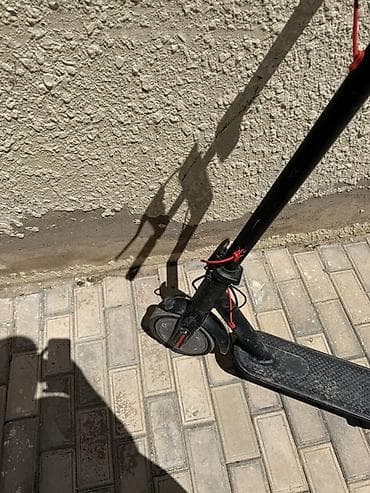 electrikli scooter: İşlənmiş Elektrik samokat ≤ 5", 251 - 350 Vt, 26 - 35 km/s, Ünvandan götürmə — 2