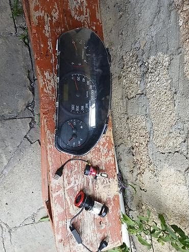 cihazlar paneli: Hyundai haş 1 üçün orijinal alət paneli (spidometr tablosu) və LED far — 2