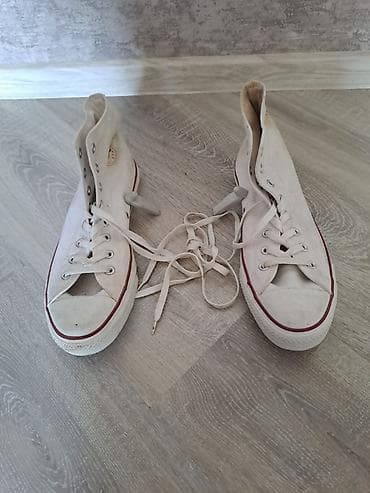 Ölçü: 44, rəng - Ağ, Yeni