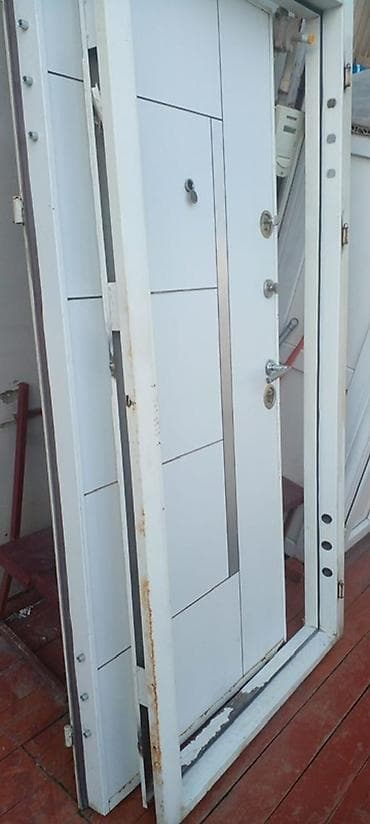 dəmir seyf qapi: Dəmir giriş qapısı – komplekt şəkildə - Material: polad/dəmir — 1