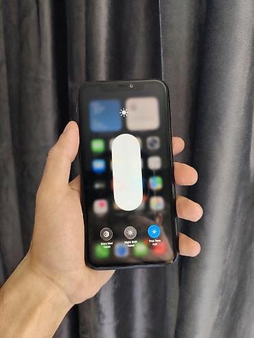 IPhone 11, 64 GB, Qara, Simsiz şarj, Face ID — 2