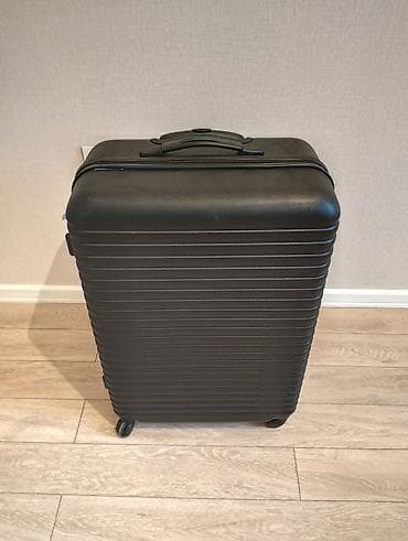 gitara qara: Çamadan Avropadan Bakiya gelende alinib,ve bir defe gelende istifade — 4