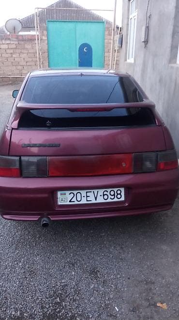 vito stopu: LADA 2112 hatchback - Kuzov: 5 qapılı hatchback, bordovı rəng - Arxa — 5