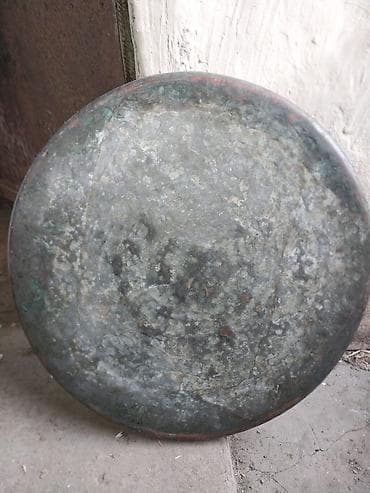 Mis sinili-bərqi mis bənd – iri dekorativ mis sini - Material: döymə