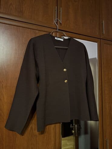 toxuma jaketler: ZARA qadın kardiqanı - Model: V-yaxa, iki düyməli - Rəng: tünd — 6