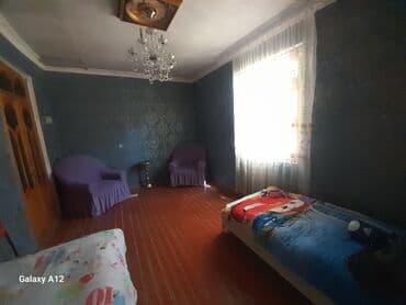 əhmədlidə 3 otaqlı evlər: 10 sotun içində yerləşir üc otaq bir zal bir mətbəx və hamam sanitar — 3