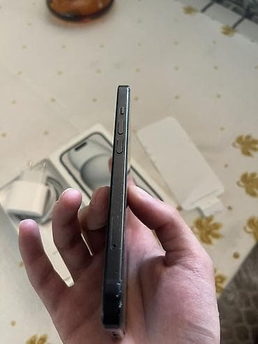 ifon 11: IPhone 14, Qara, Face ID — 3