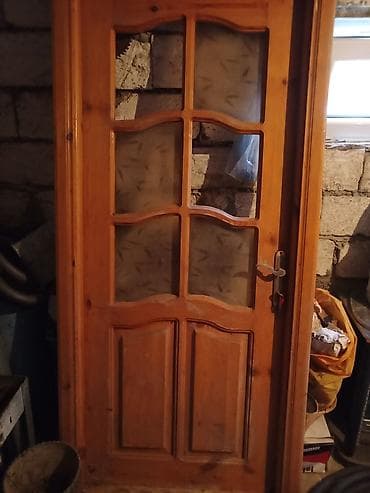 Plastik qapı və pəncərə dəsti - Ağ rəngli plastik qapı: ikitaxtalı