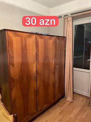 kalidor ucun skaf: İşlənmiş, 3 qapılı, Qəhvəyi, Taxta, Açılan, Düz dolab — 1