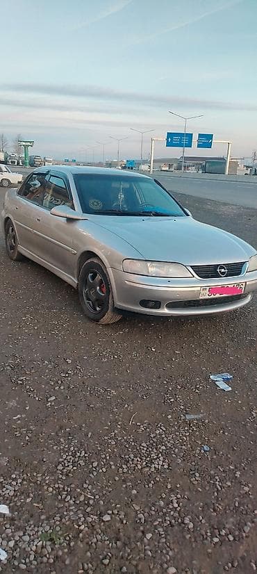 turbo az vita: Opel Vectra: 1.6 l | 1998 il Sedan — 9