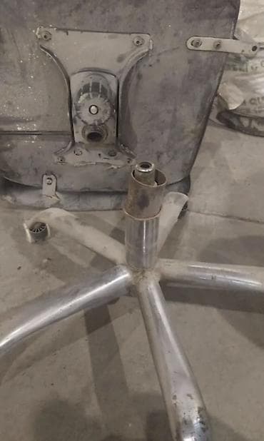 Digər ofis mebeli: Kreslo temırı ve uzlenmesı adres gellem — 2