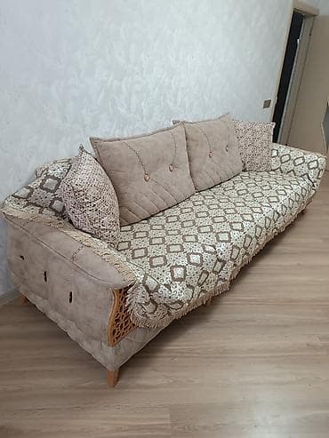 Divan, Divan, Bazasız, Açılmayan