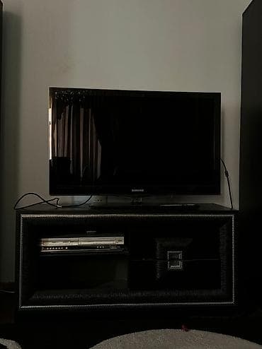 Qara rəngdə dəst mebel – klassik-modern üslubda, gümüşü naxışlı — 3