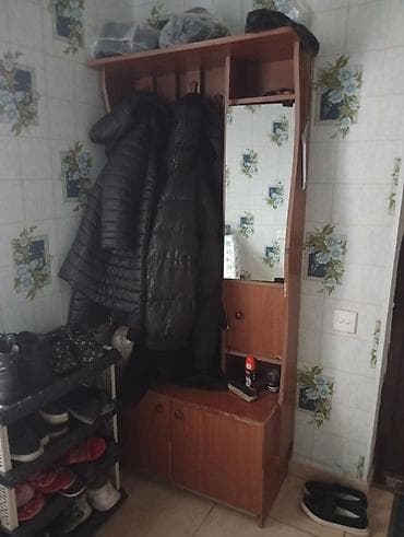 qapi ruckalari: Klassik üslubda makiyaj masası və güzgü komplekti. işlənmişdi üst — 3