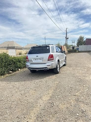 audi tt: Kia Sorento – gümüş rəngli, tam ölçülü SUV. Texniki və daxili — 7