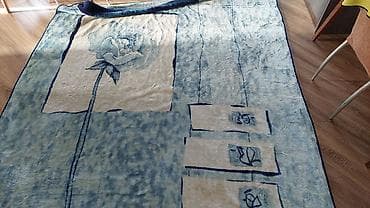 Картины и портреты: Mavi tonlarda dekorativ xalça - Dizayn: Böyük güllü panel və zolaqlı — 1