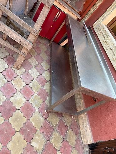 Restoran, kafe avadanlığı: Nejavika stol.
Qalın keyfiyyətli firma istehsalı — 5