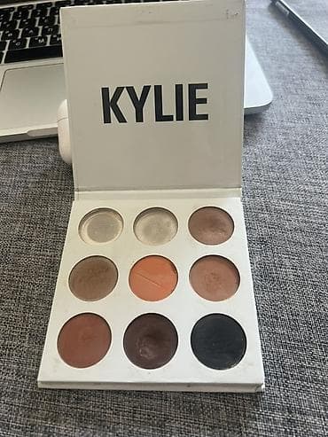 helix original: Тени Kylie. Оригинал
Заказывала с Sephora — 1