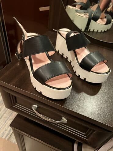 босоножки на тракторной подошве: Размер: 39, Б/у — 2