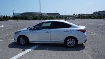 chevrolet malibu qiymeti: Hyundai Accent: 1.6 l | 2021 il Sedan — 4