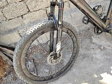 Salam. Təcili satışdadır endirim olacaq. 26-lıq Dəmir Rama Velosiped