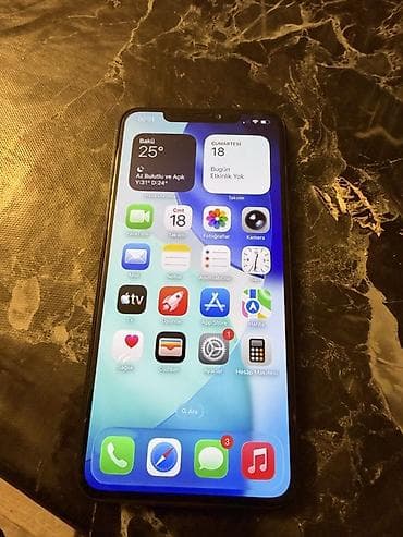 iphone xs irşad: IPhone 11 Pro Max, 64 GB, Matte Midnight Green, Face ID — 3