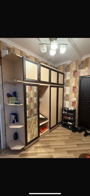 künc şkaf: İşlənmiş, Açılan, 4 qapılı Künc dolab, Dəhliz dolabı, Türkiyə — 1