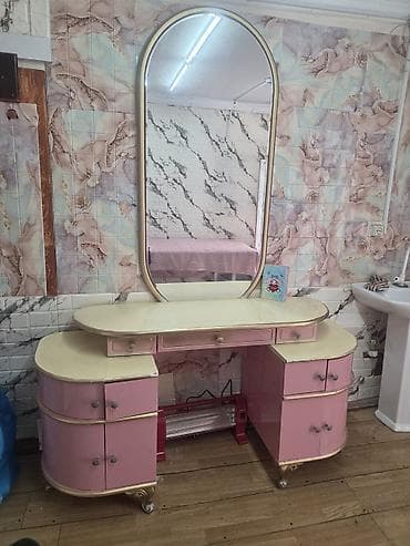 restoran mebelleri: Makiyaj üçün masa, Güzgülü — 1