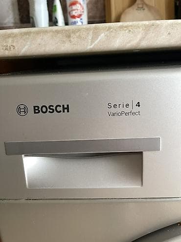 elektron gitara per page 40: Model: Bosch Qiymet: 199 azn Yaxsi,işlək veziyetdedi. Her bir yeri — 4