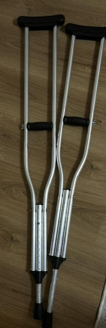 Yerimək üçün arabalar, çəliklər, əsalar, rollatorlar: QaraYev metrosundan götürmek olar. Ve ya Catdirilmani yalniz yaxin — 1