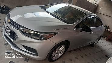 vaz 2107 abirsofka: Chevrolet Cruze sedan – gümüşü rəngdə, aerodinamik xəttlərə malik — 2