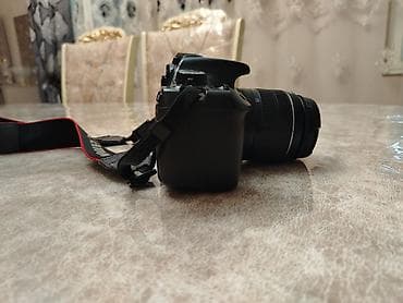 mi 17 pro: Canon EOS 1100D DSLR fotoaparat - Linza: Canon Zoom Lens EF-S 18-55mm — 4