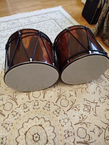 Sintezatorlar: Məhsul: Zurna–nağara ansamblı üçün iki ədəd davul (nağara) Təsvir: - — 1