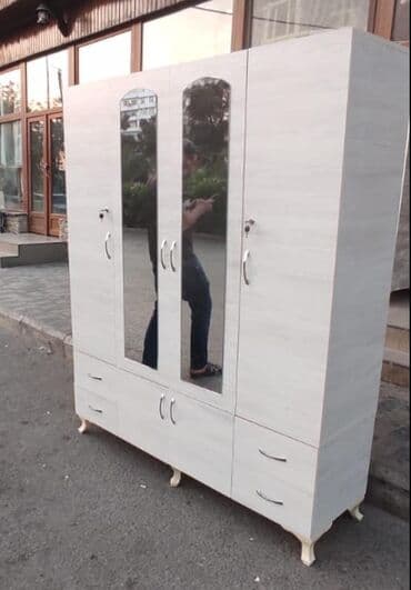 polkalı şkaf: Açılan, 3 qapılı Düz dolab, Şifonyer — 10