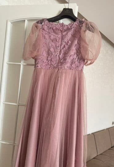 вечернее платье шифоновый: Pudra çaları ilə romantik ziyafət/libas - Model: midi uzunluqda — 2