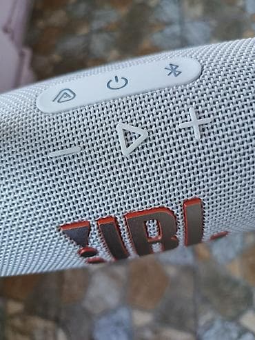 Yeni JBL Kolonka, Növ - Portativ, rəng - Ağ lalafo.az -da Yeni JBL Kolonka, Növ - Portativ, rəng - Ağ