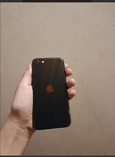 IPhone SE 2020, 64 GB, Qara, Qırıq lalafo.az -da IPhone SE 2020, 64 GB, Qara, Qırıq