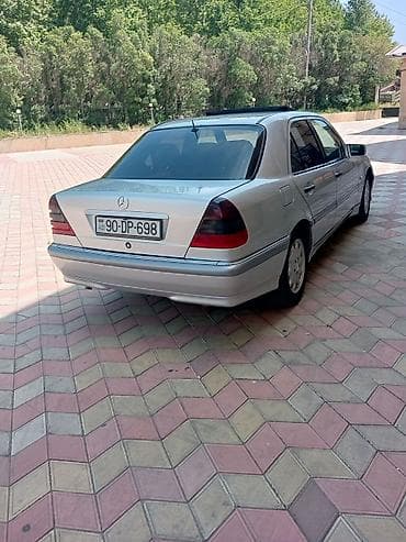 taube kondisioner: Mercedes-Benz C-Class: 1.8 l | 1999 il Sedan — 5