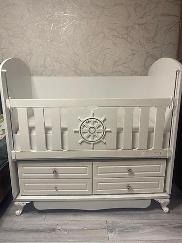 mebel qulpu: AyselbanuUwaq bewiyi ideal veziyyetde satilir‼️ 80 azn.matras ve — 1